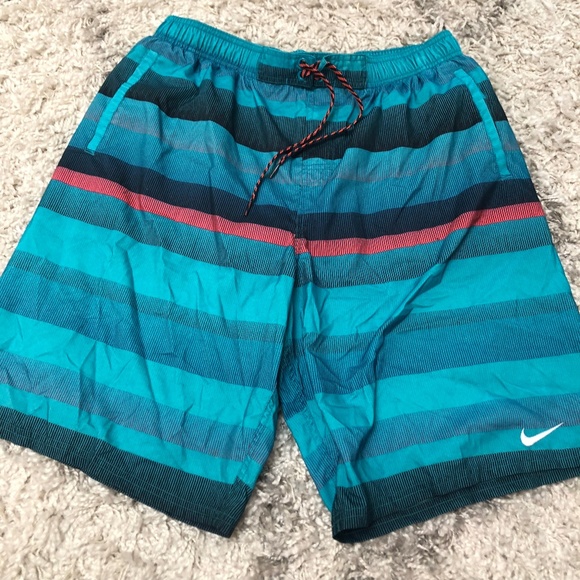 Nike Other - Men's XL Nike Striped Shorts